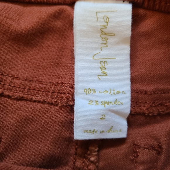 🦩3/$30 London Jean Brown Corduroys - size 2 - Picture 2 of 3